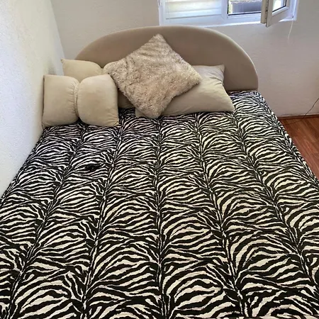 Sweet Apartment